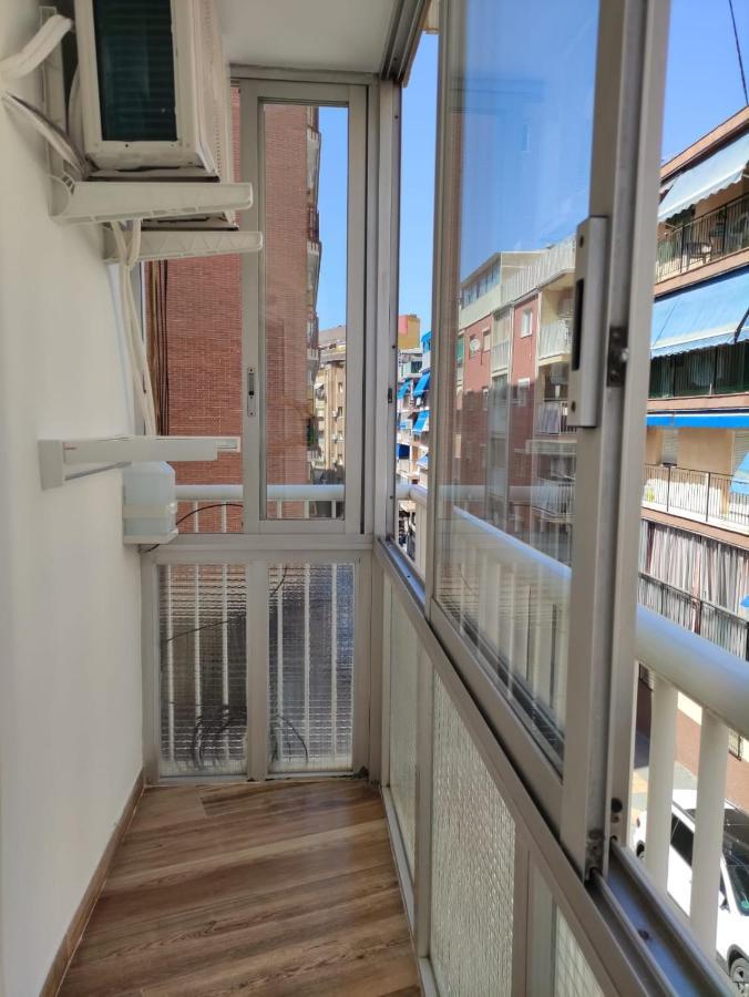 Solymar Poniente Apartamento Recien Reformado A 3 Min De Playa Poniente Y Del Centro Parking Opcional Benidorm Luaran gambar