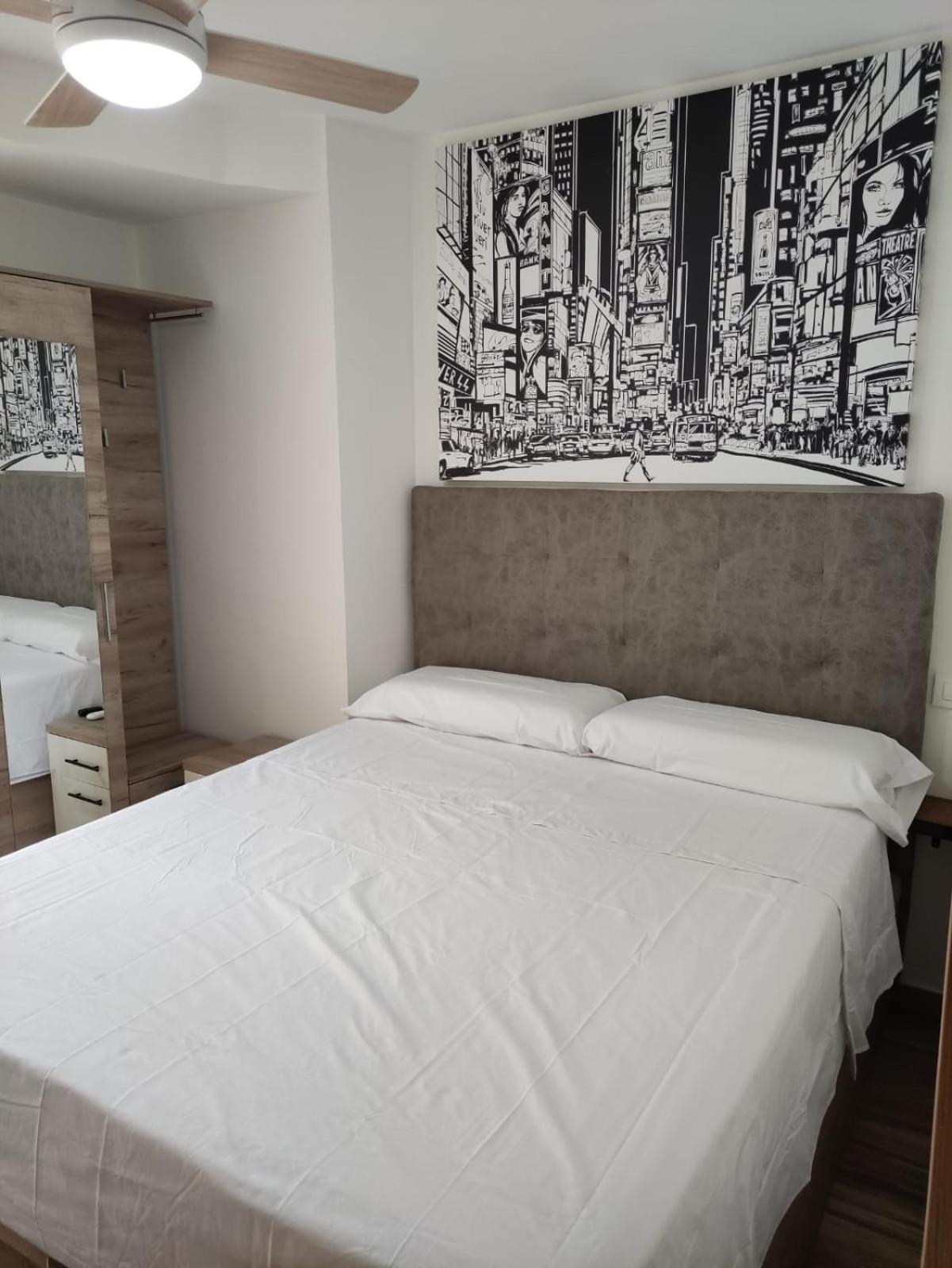 Solymar Poniente Apartamento Recien Reformado A 3 Min De Playa Poniente Y Del Centro Parking Opcional Benidorm Luaran gambar